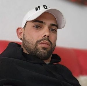 Meet your Posher, Adrian